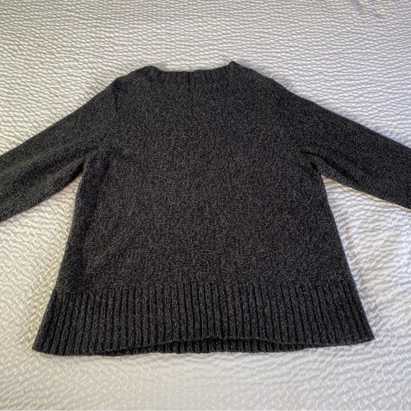 Charcoal & Gray Crew Neck Quarter Sleeve Sweater - Picture 9 of 16